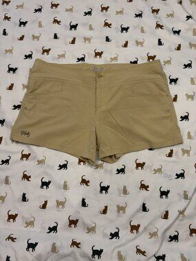 Women's Huk Performance Fishing Shorts in Tan - Size XL